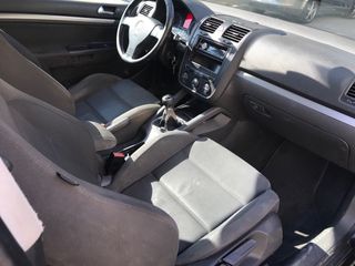Volkswagen Golf 2005