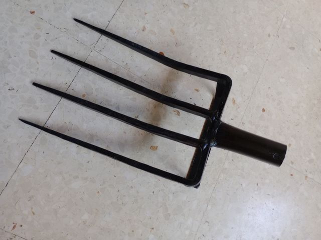 Horca para finca ahoyodora