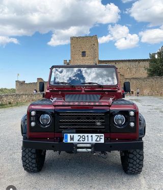 Land Rover Defender 2003