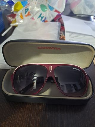 Gafas de sol Carrera Rojas y Negras
