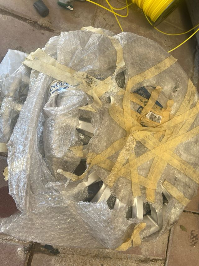 Tapacubos Lancia 15 seminuevos