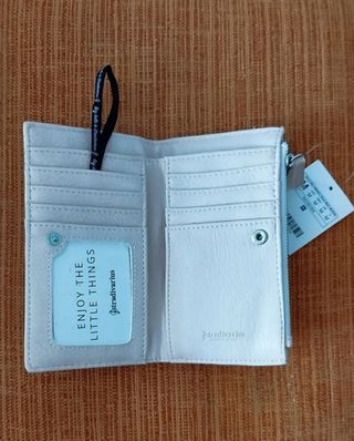 Billetera Stradivarius Beige