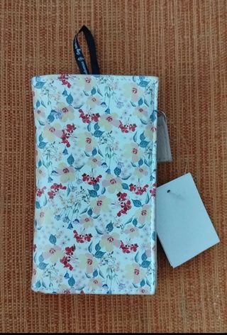 Billetera Stradivarius Beige