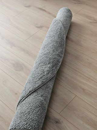 Alfombra redonda gris IKEA 130 cm.No envío.