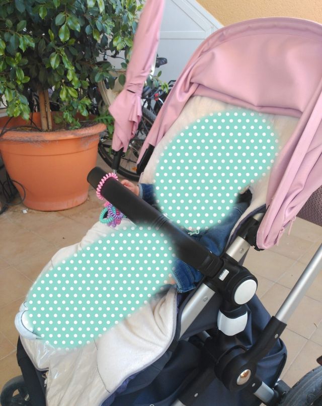 Carro Bugaboo Cameleon 3 con muchos accesorios.