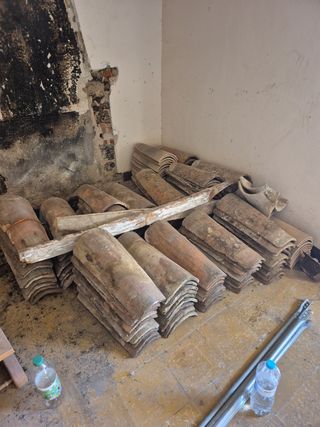 Tejas de barro recuperadas