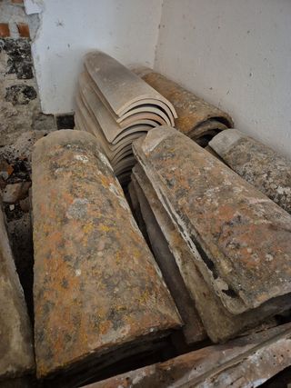 Tejas de barro recuperadas