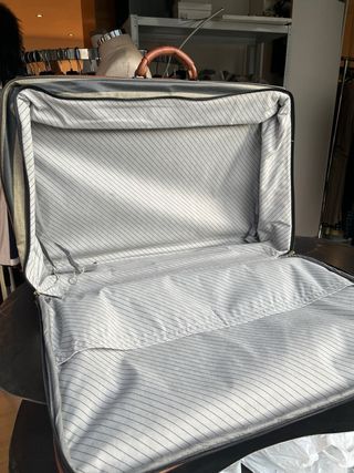 Valigia di marca italiana. Tipo Fendi.