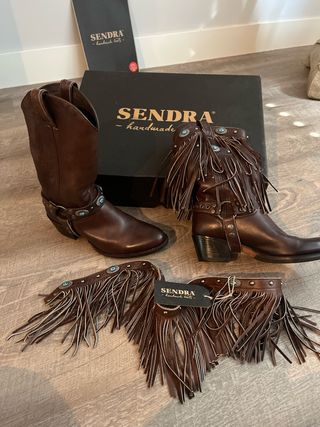 Botas Sendra mujer flecos tachuelas