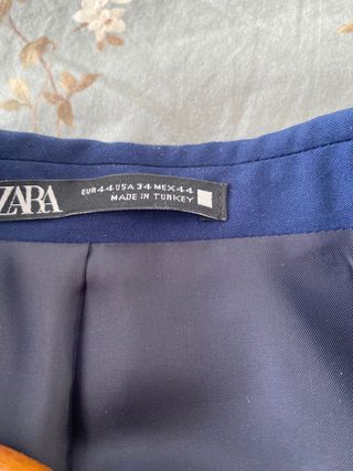 Traje Zara azul klein 
