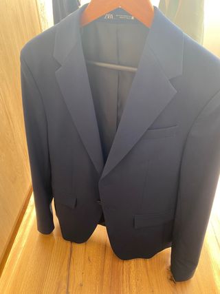 Traje Zara azul klein 