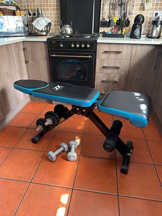 Banco de Gimnasio ajustable y Mancuernas