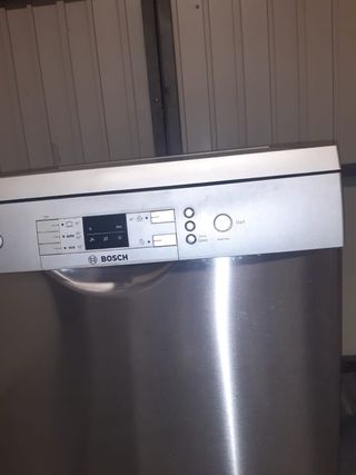Lavavajillas Bosch SilencePlus tres bandejas 