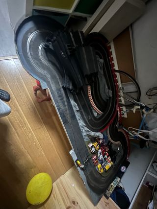 Circuito Scalextric con coches Urge vender