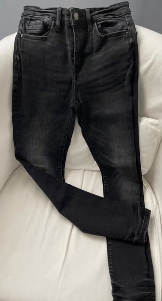 Pantalones vaqueros talla 34
mango, Zara, Lefties