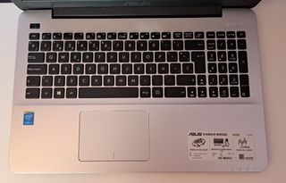 Portátil Asus K555L Plata y Negro
