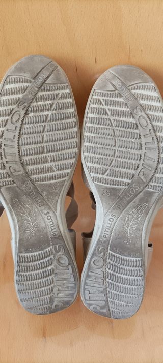 Sandalias Pitillos Mujer Beige y Plata