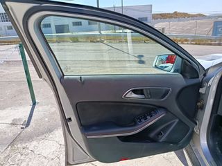 Mercedes-Benz GLA 200D DIESEL AUTOMÁTICO 2.2