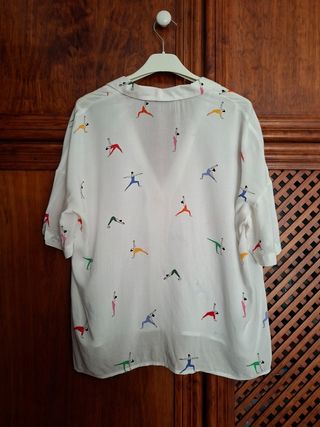 Camisa blanca estampada