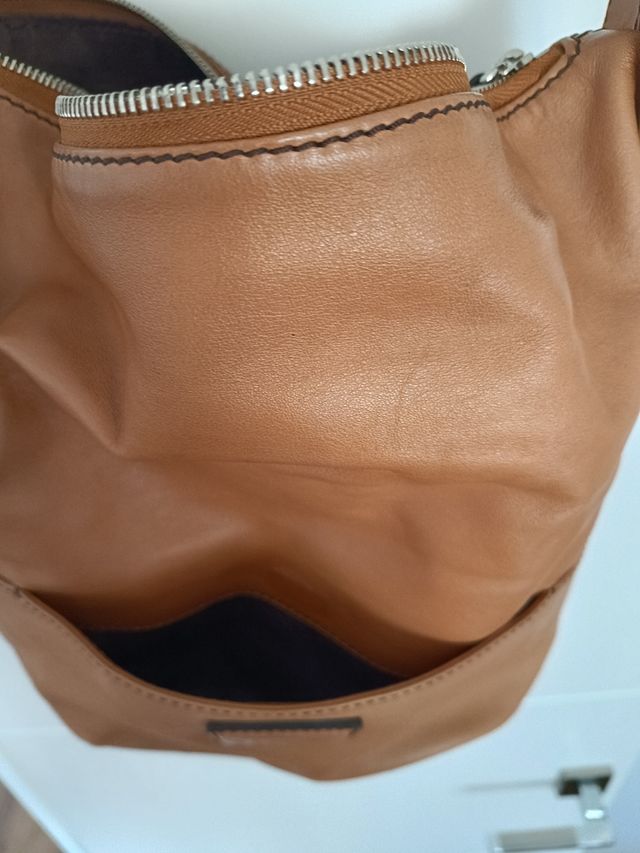 Bolso Escada Marrón ,
piel natural