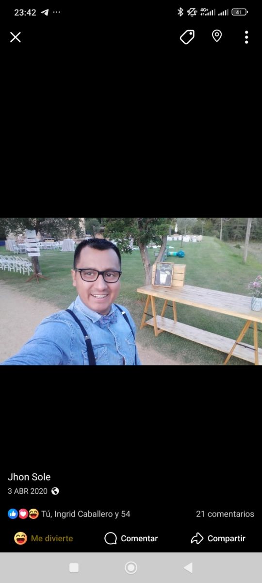 Camarero con experiencia en hoteles y bares