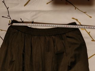 Falda midi Zara verde