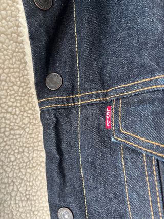 Cazadora Levi's con borreguito