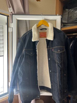 Cazadora Levi's con borreguito