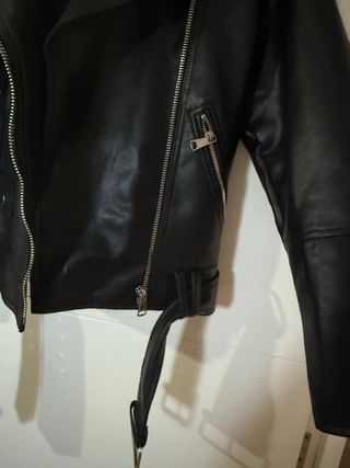 Chaqueta Biker Oversize Pull&Bear Negra Talla S. 