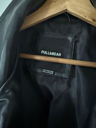 Chaqueta Biker Oversize Pull&Bear Negra Talla S. 