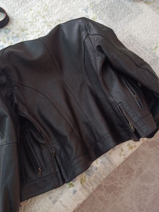Chaqueta de cuero negra mujer