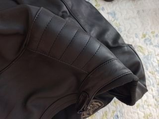 Chaqueta de cuero negra mujer