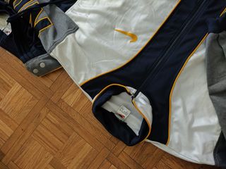 Chándal Nike Talla XL con corchetes