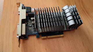 Tarjeta Gráfica ASUS GeForce GT 730 2GB GDDR5