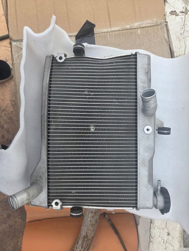 Radiador Yamaha MT07