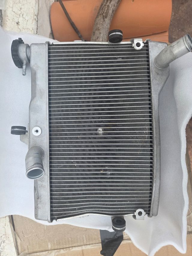 Radiador Yamaha MT07