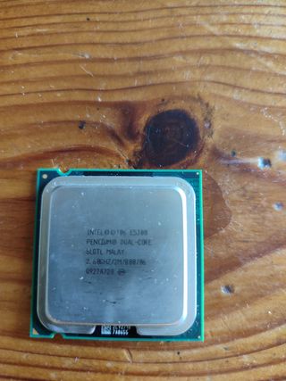 Procesador Intel Pentium Dual Core E5300 2.6GHz