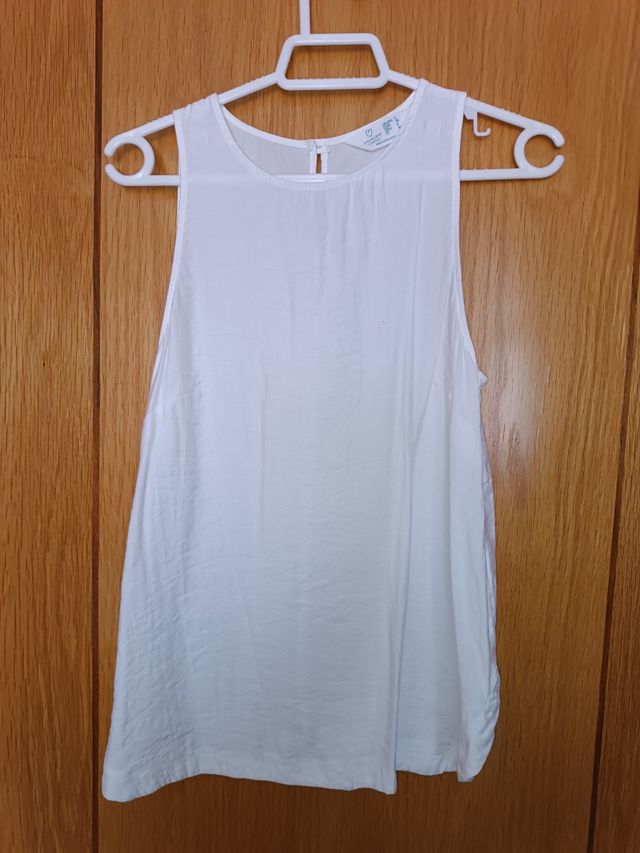 Camiseta sin mangas blanca