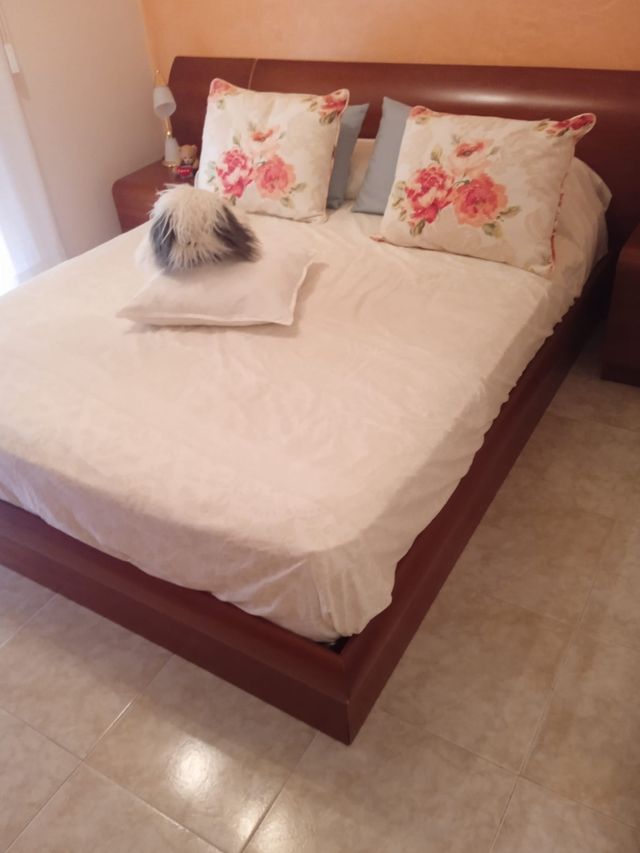 Dormitorio madera , canapé de 150,negociable