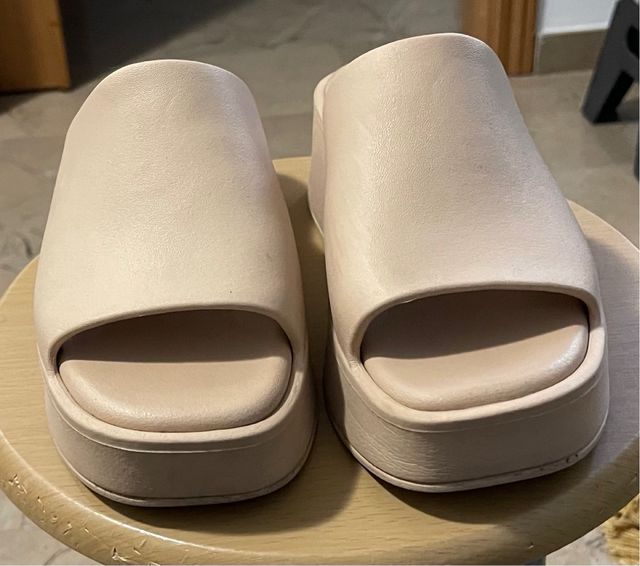 Sandalias Plataforma Steve Madden Beige
Americanas