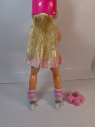 Nancy Patinadora Muñeca