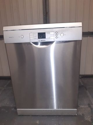 Lavavajillas Bosch SilencePlus tres bandejas 