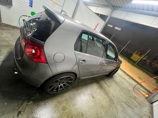 VOLKSWAGEN GOLF • V GTI DSG