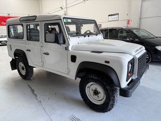 Land-Rover Defender 110  