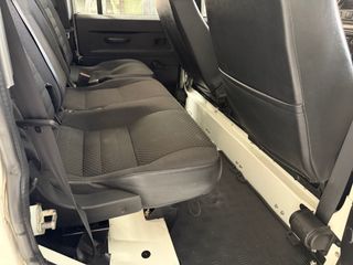 Land-Rover Defender 110  