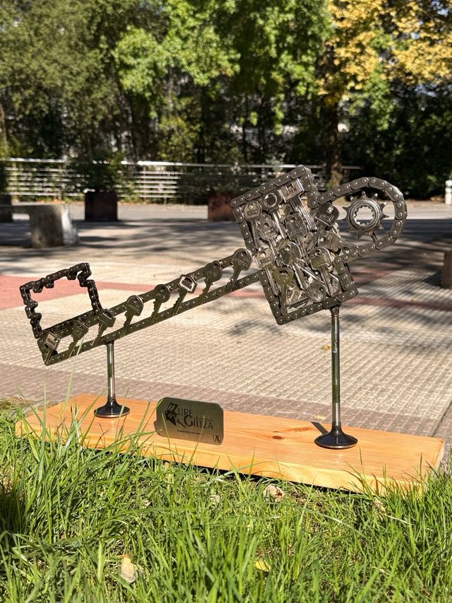 Figura personalizada negocio llaves metal