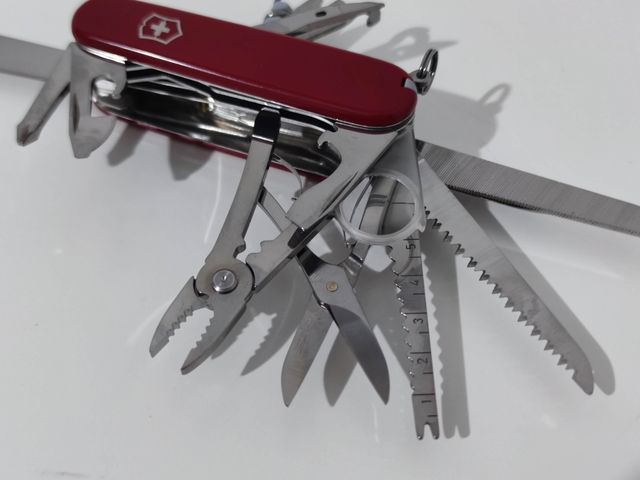 Victorinox Swisschamp navaja multiusos suiza