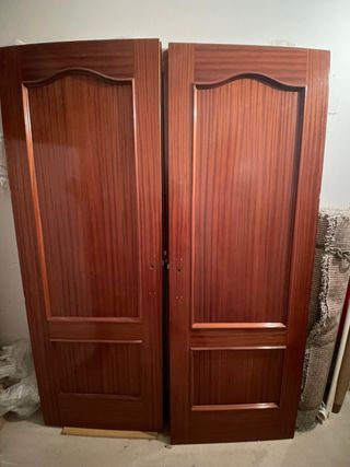 Puertas de madera maciza