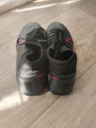 Zapatillas Nike Fútbol Sala Negras Rojas