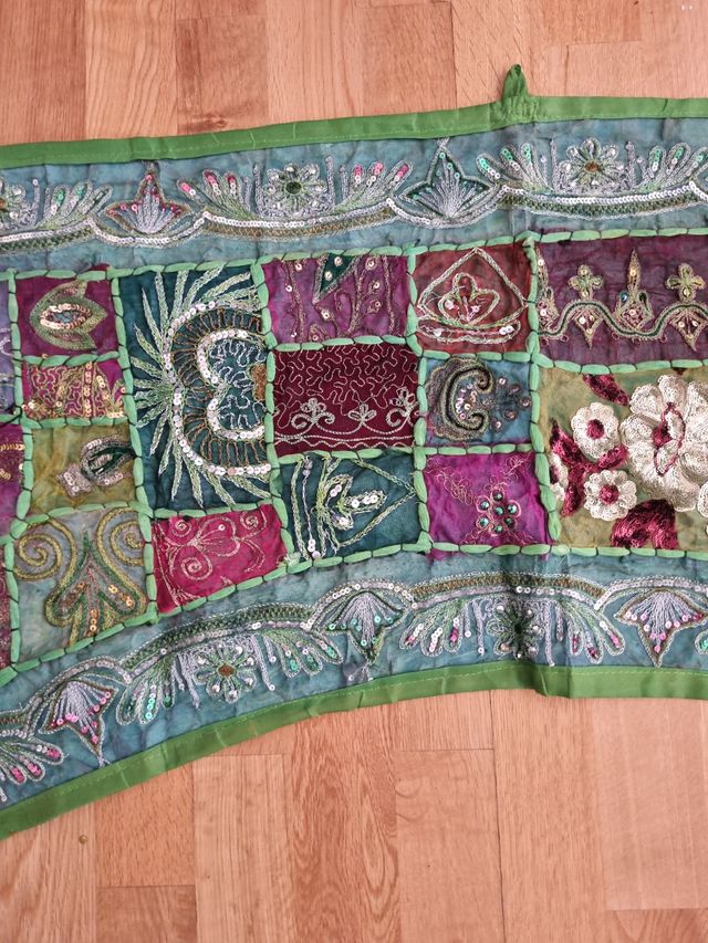 Tapiz decorativo patchwork verde y morado